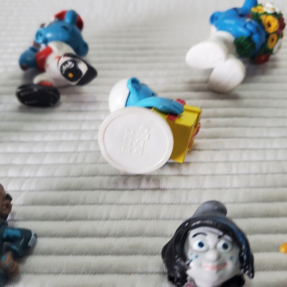 13 Smurf Lot Vintage 2"-3.5" Gargamel Vexy Smurfette Vainy  Schienich Peyo 1980s - Picture 15 of 16